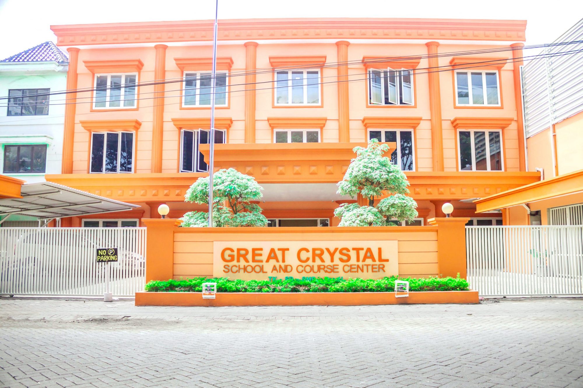 Great Crystal School and Course Center